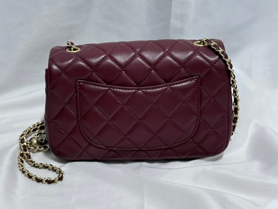 샤넬 클래식 뉴미니 골든볼 플랩백 상품이미지3