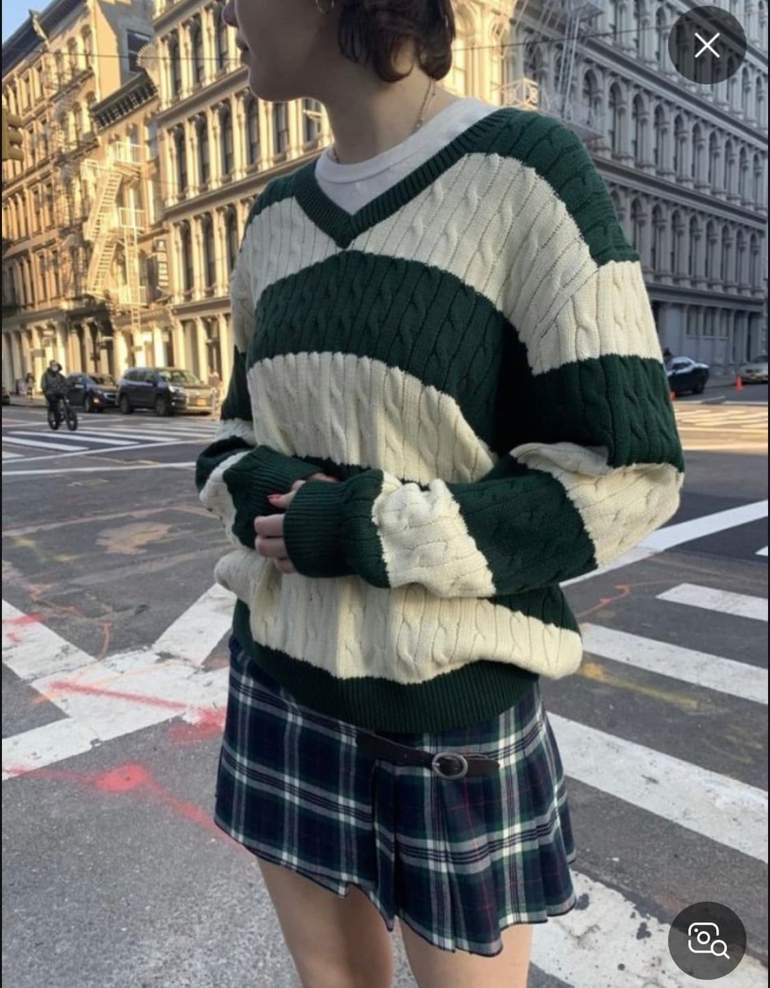 브랜디멜빌 edikted 배색브이넥 딥그린 니트 스트라이프 상품이미지1