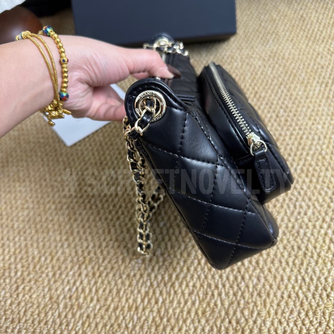 샤넬VIP 25F/W 퀄팅 포켓 스퀘어백 카메라백 리미티드 상품이미지5