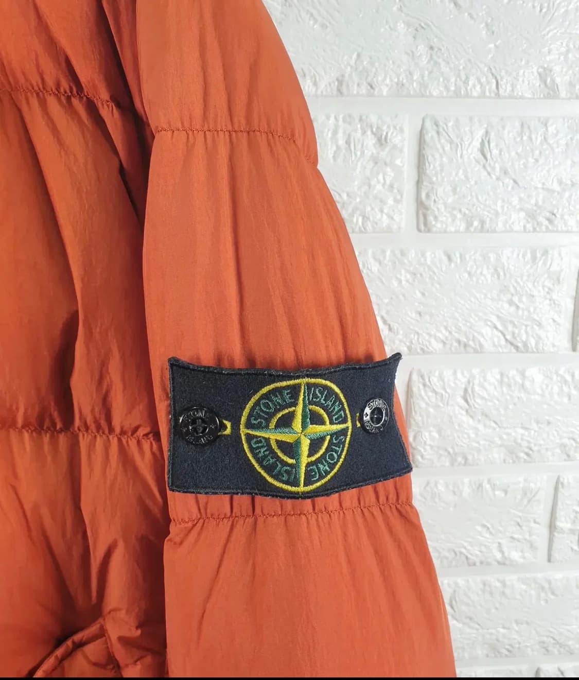 스톤아일랜드 크링클랩스 다운 자켓팝니다 상품이미지4