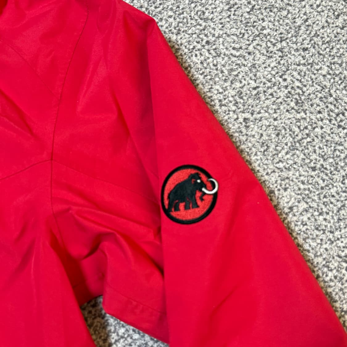 [정가 39만원 새상품] 마무트 고어텍스 바람막이 XS 상품이미지6