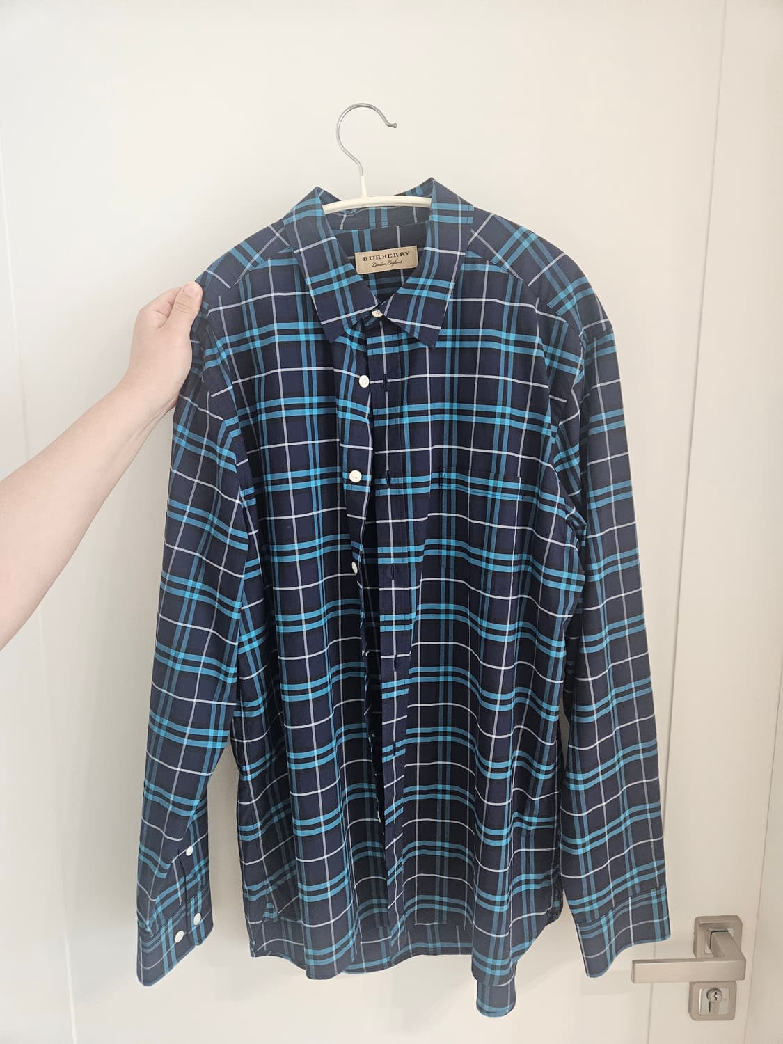 버버리셔츠판매한다 사이즈 105~110 상품이미지7