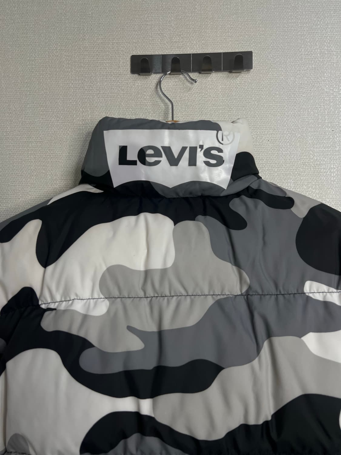 리바이스 리버시블 밀리터리 카모 패딩 상품이미지5