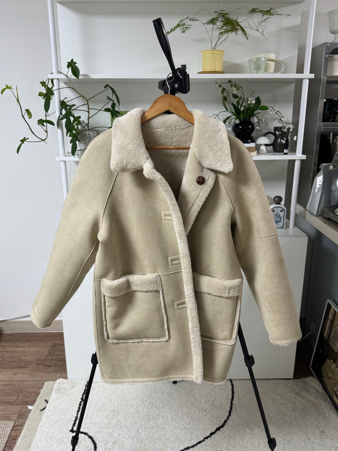 어나우트 리버서블 무스탕 상품이미지3