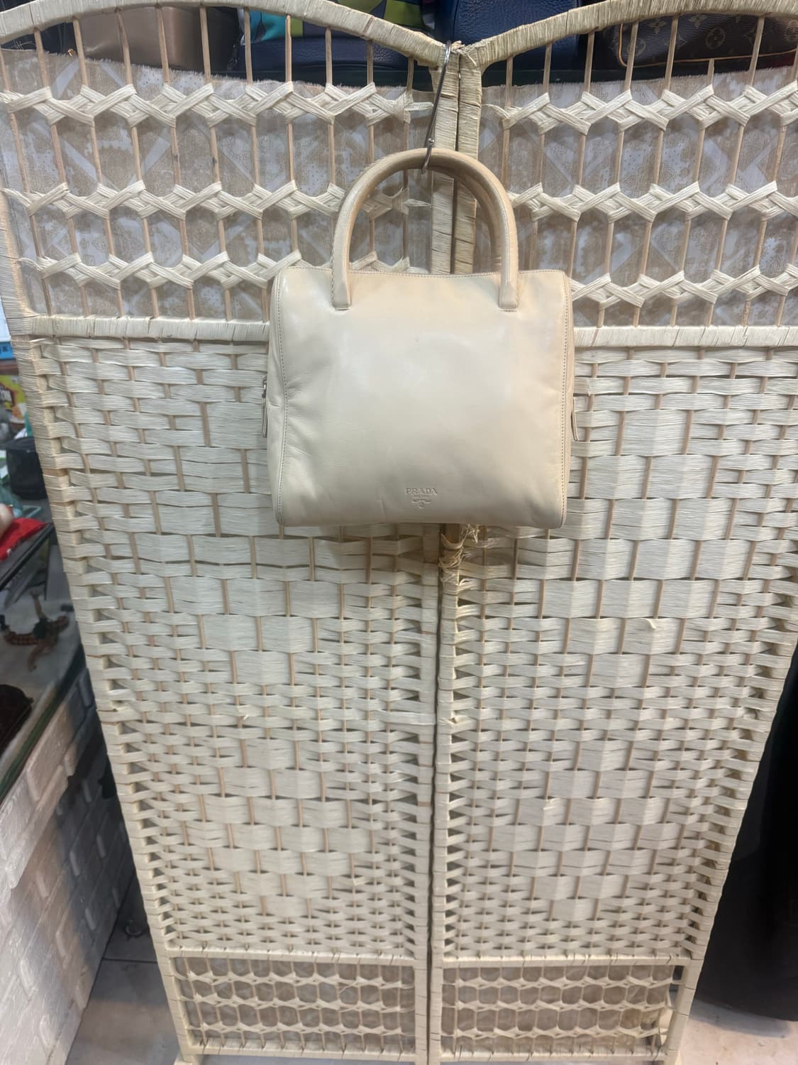 정품 프라다 램스킨 토트백 팝니다 상품이미지1