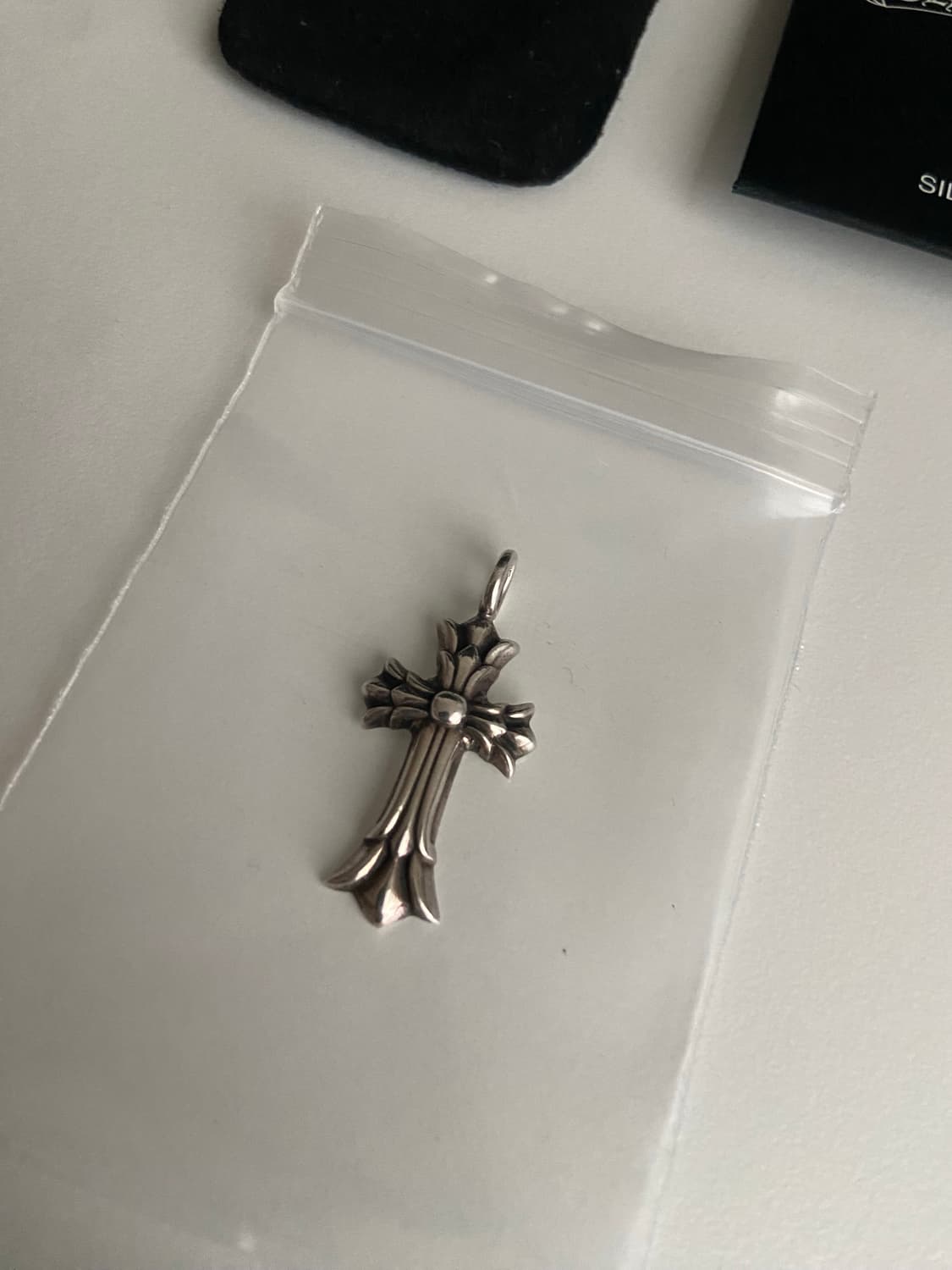 크롬하츠 더블 ch 크로스 팬던트 (한스룸 풀구성, 영수증 보유) 상품이미지2