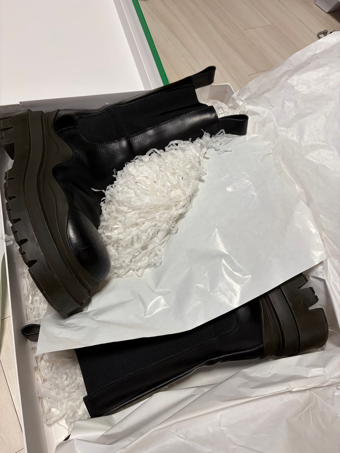 [43] 밑창 보강 보테가베네타 타이어 부츠 블랙 캠핑 상품이미지5