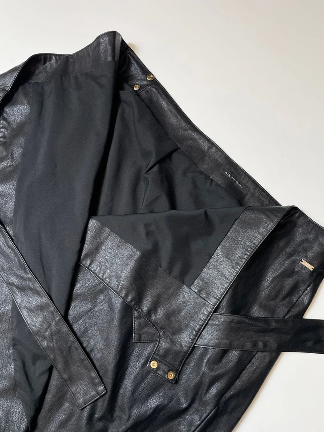 아르마니 익스체인지 가죽 랩 스커트 PN9284 상품이미지3