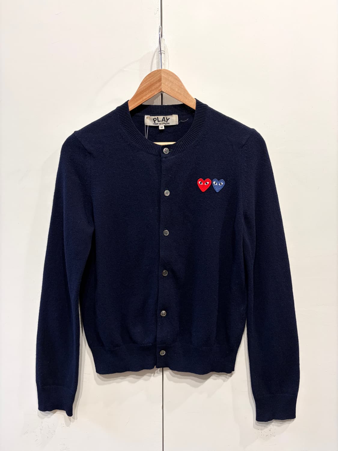 꼼데가르송 더블 하트 와펜 니트 가디건 상품이미지1