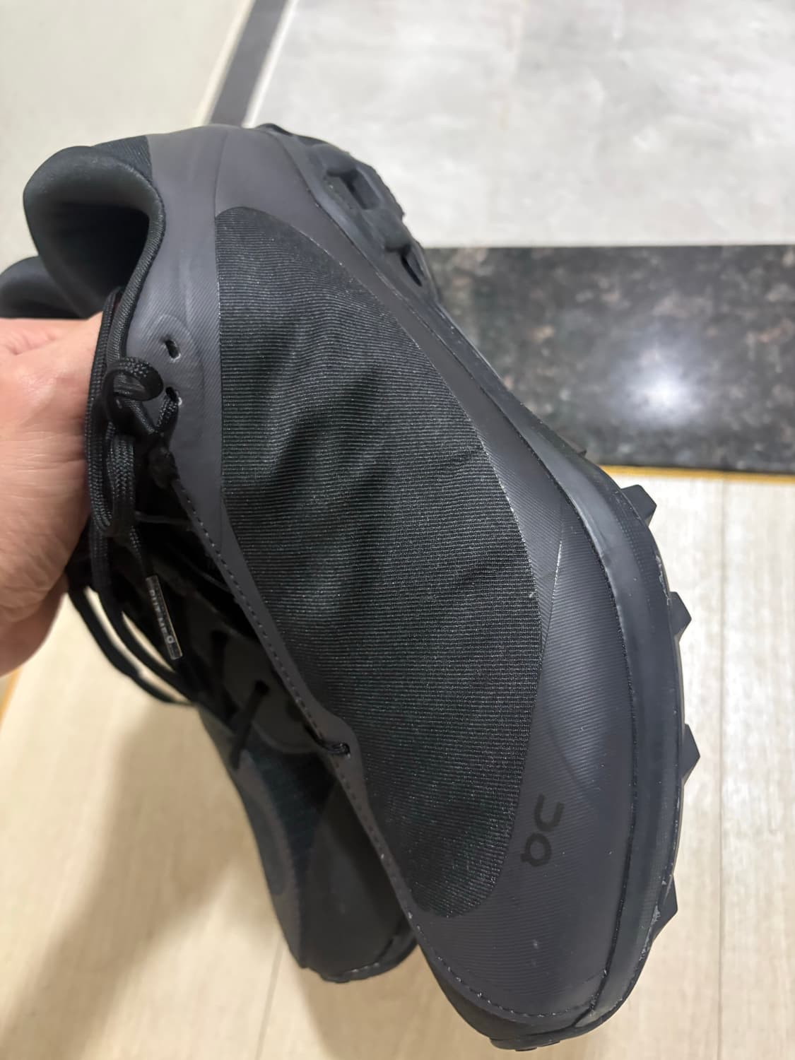 온러닝 파프 클라우드 벤처 260mm 블랙 상품이미지3