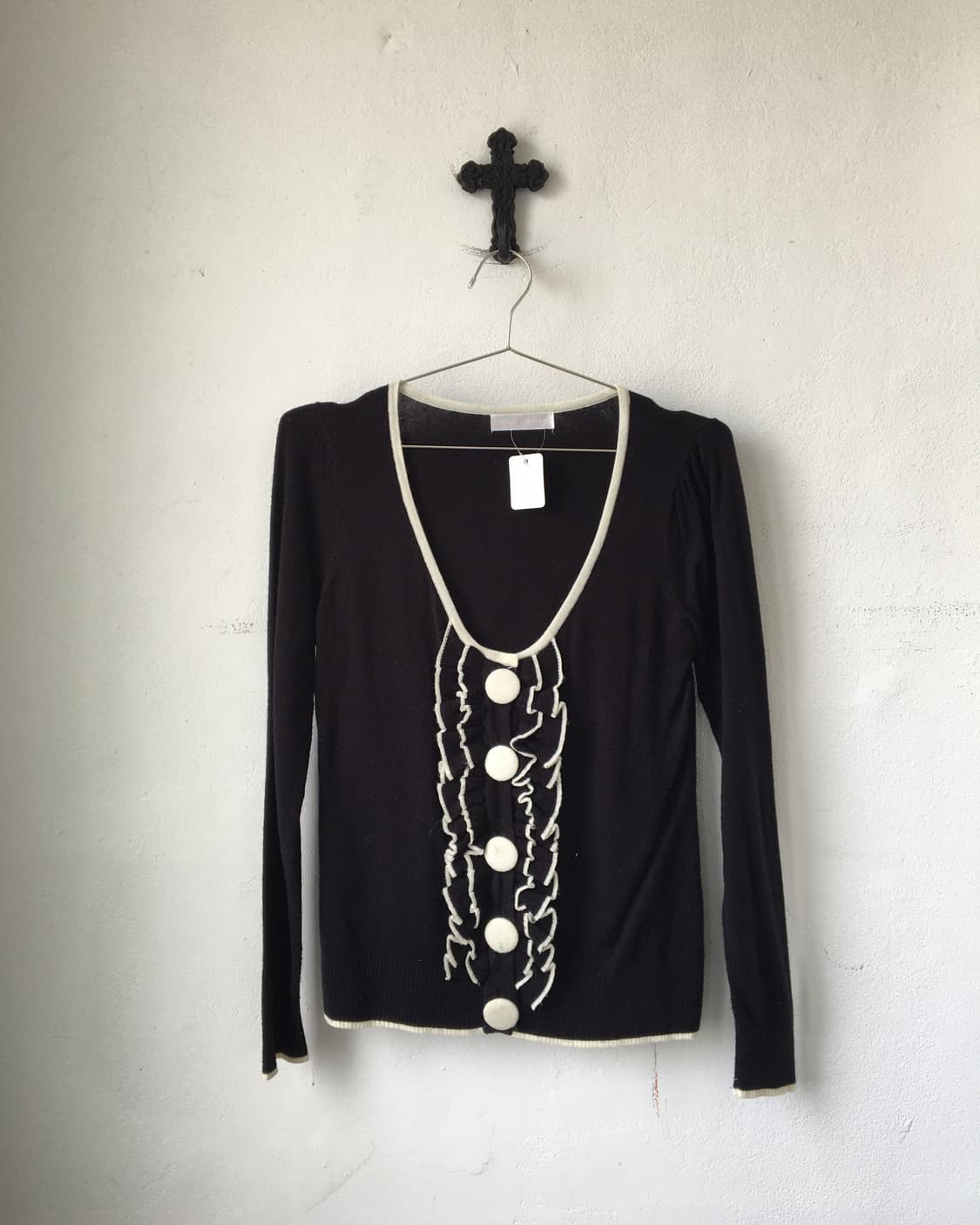Button frill point knit  상품이미지1