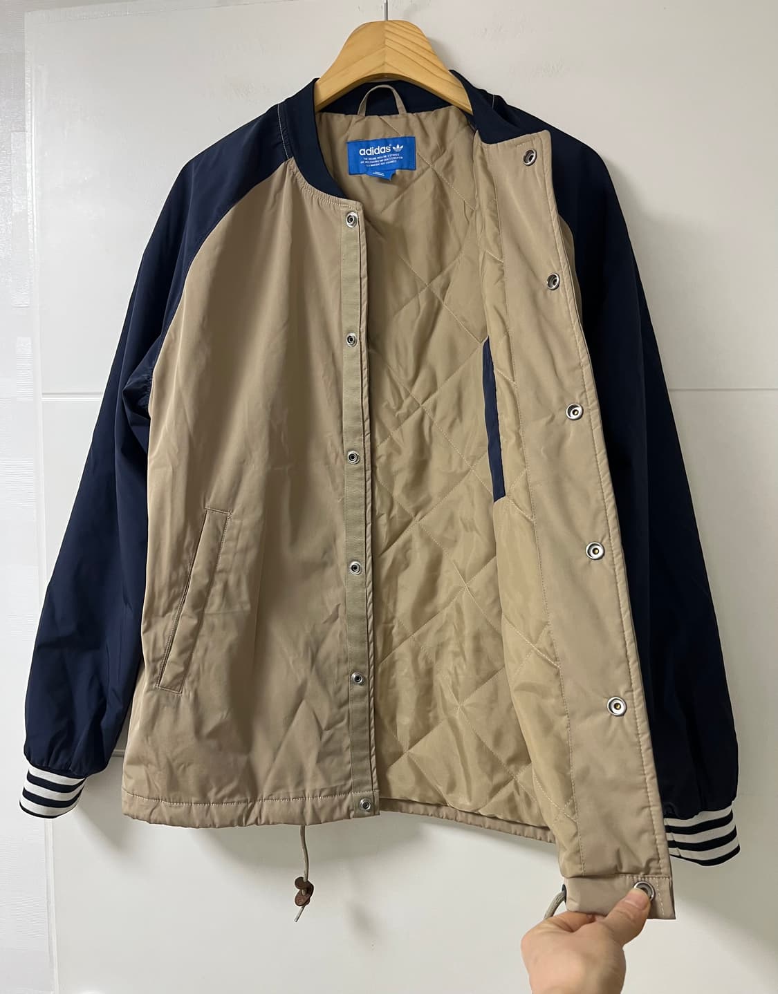 아디다스 엠브로이더드 자켓 상품이미지3