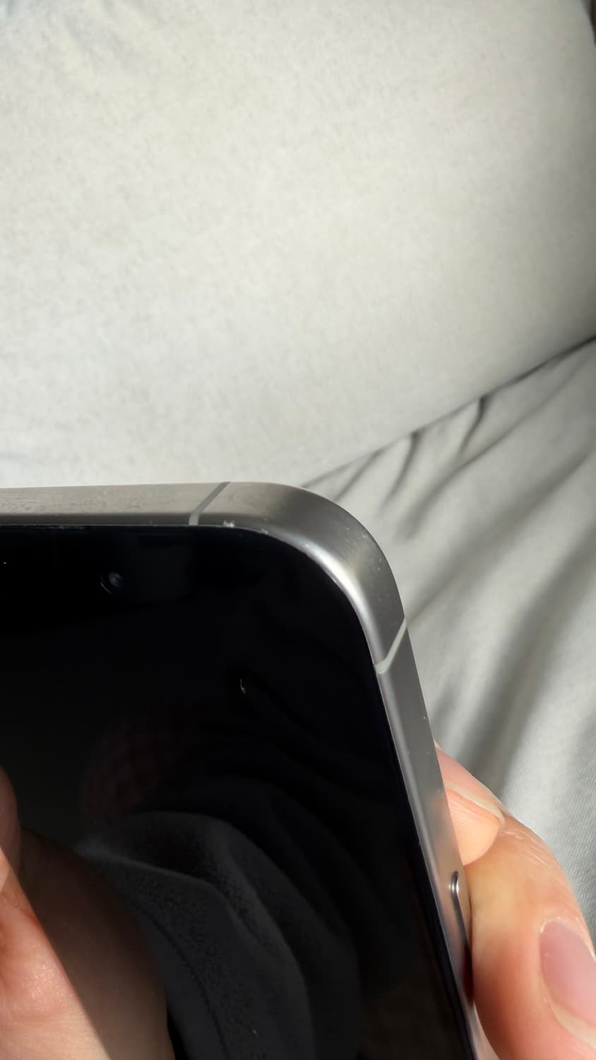 아이폰15프로 내츄럴 티타늄 256GB 상품이미지4