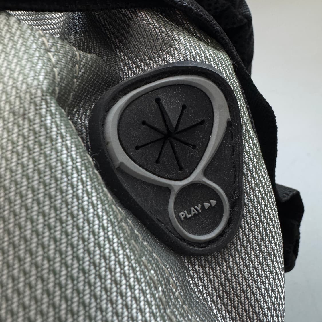 에어워크 고프코어 실버 레드 배색 테크니컬 백팩 상품이미지6