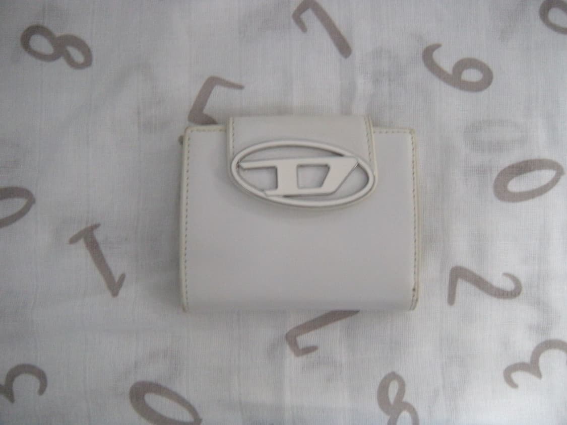 디젤 카밀 레더 월렛 화이트 상품이미지1