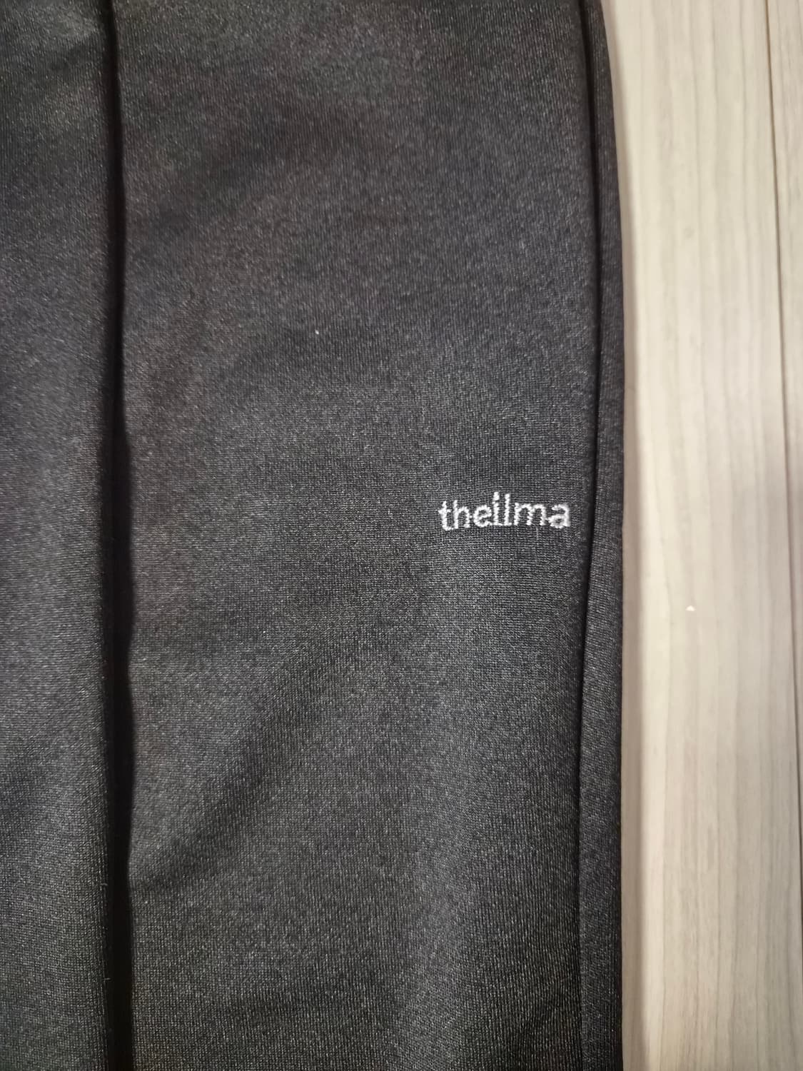 더일마(theilma) 핀턱 슬릿 트레이닝 팬츠 (Free) 상품이미지4