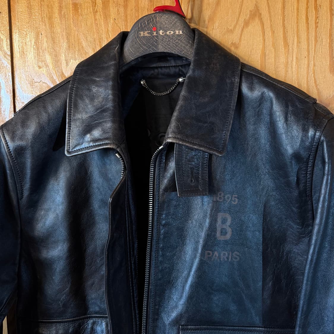 벨루티 파티나 가죽 봄버 자켓 판매 합니다. 상품이미지3