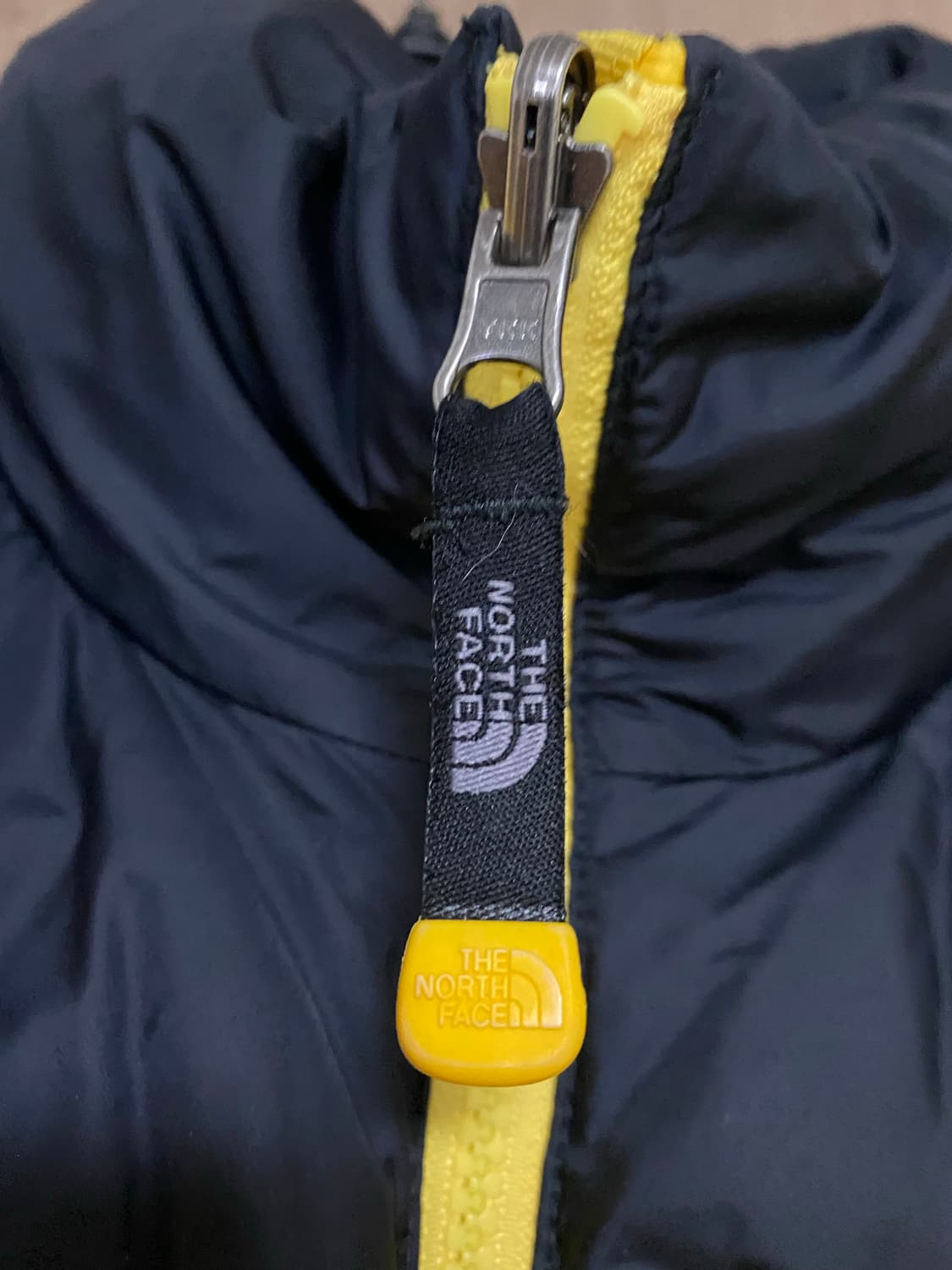 노스페이스 노랑 숏패딩 상품이미지3