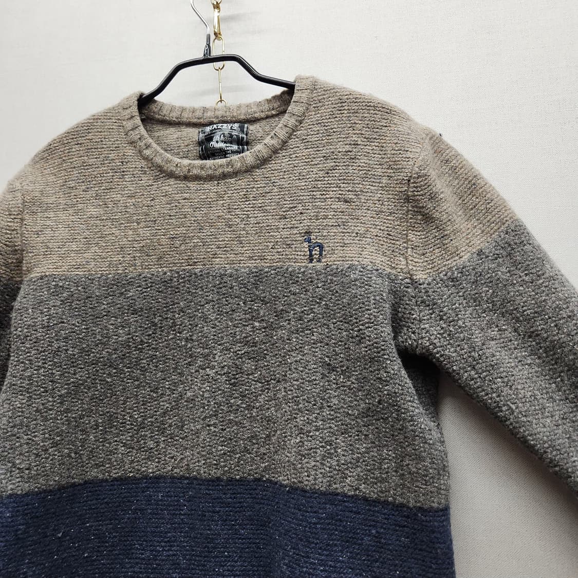 헤지스 배색 스트라이프 로고 니트 S 상품이미지2