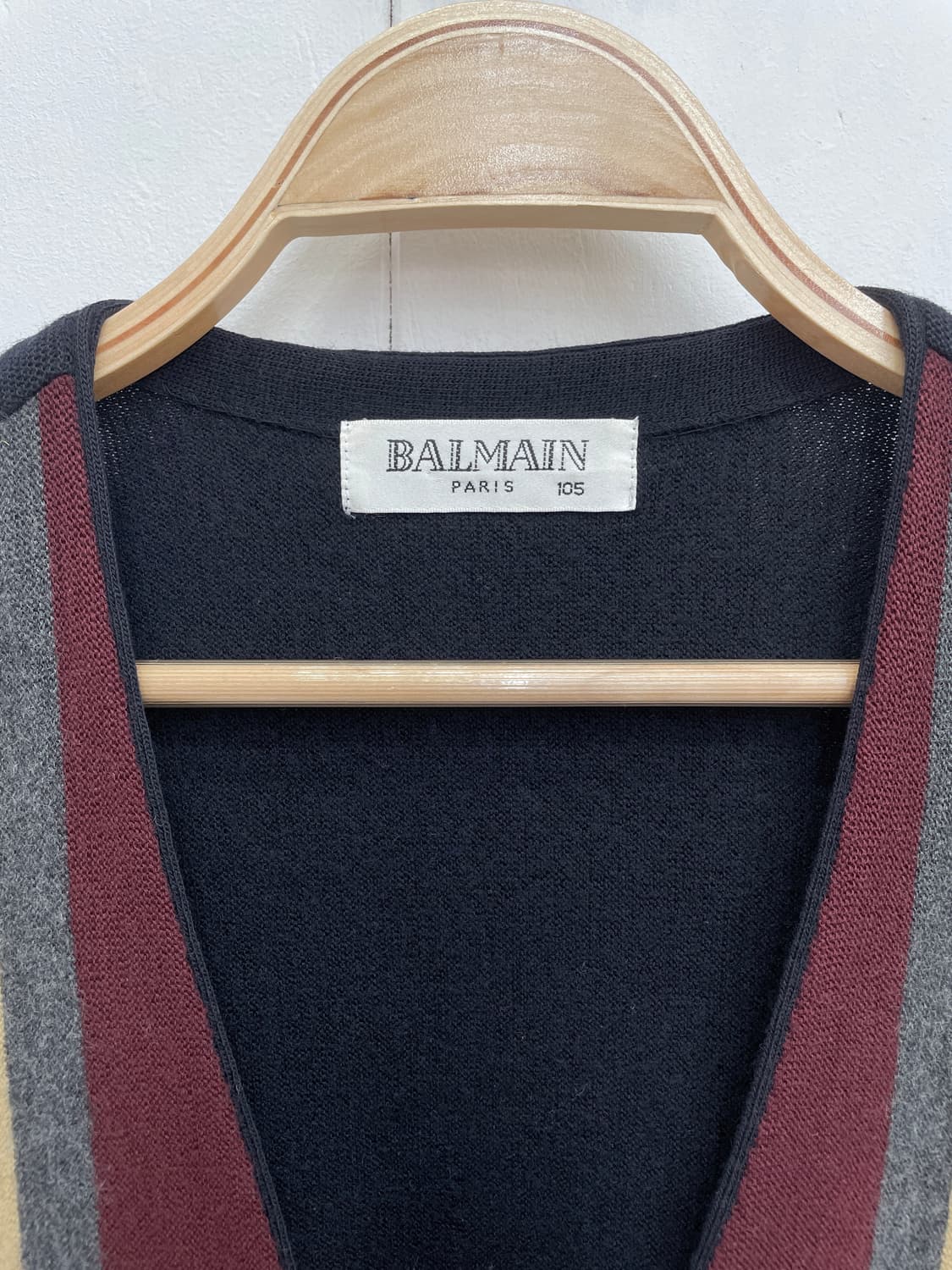 발망(BALMAIN) 배색 스트라이프 브이넥 가디건 상품이미지4