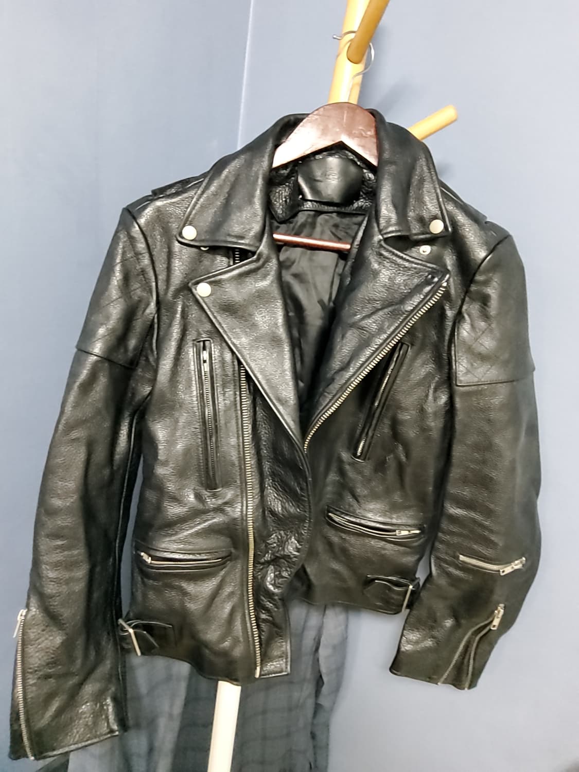 비바스튜디오 바이커자켓 M  프리미엄급 상품이미지2