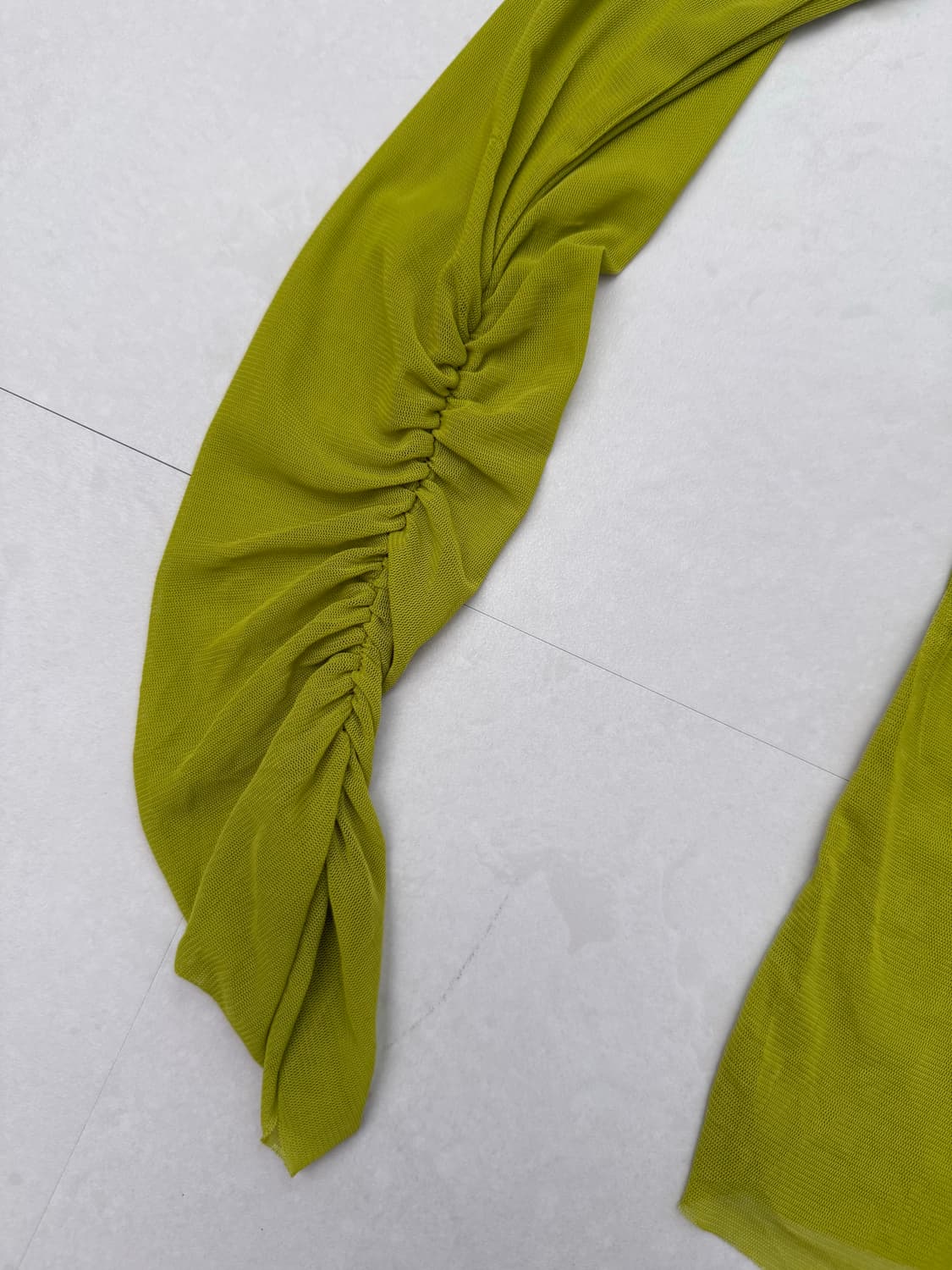 라임 시스루 핸드 셔링 긴팔티  상품이미지6