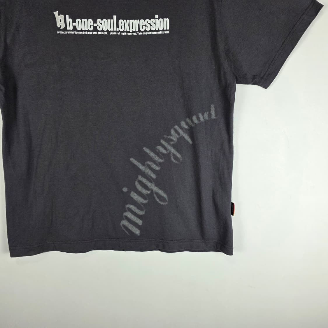 b one soul project  아일렛 티셔츠 상품이미지3