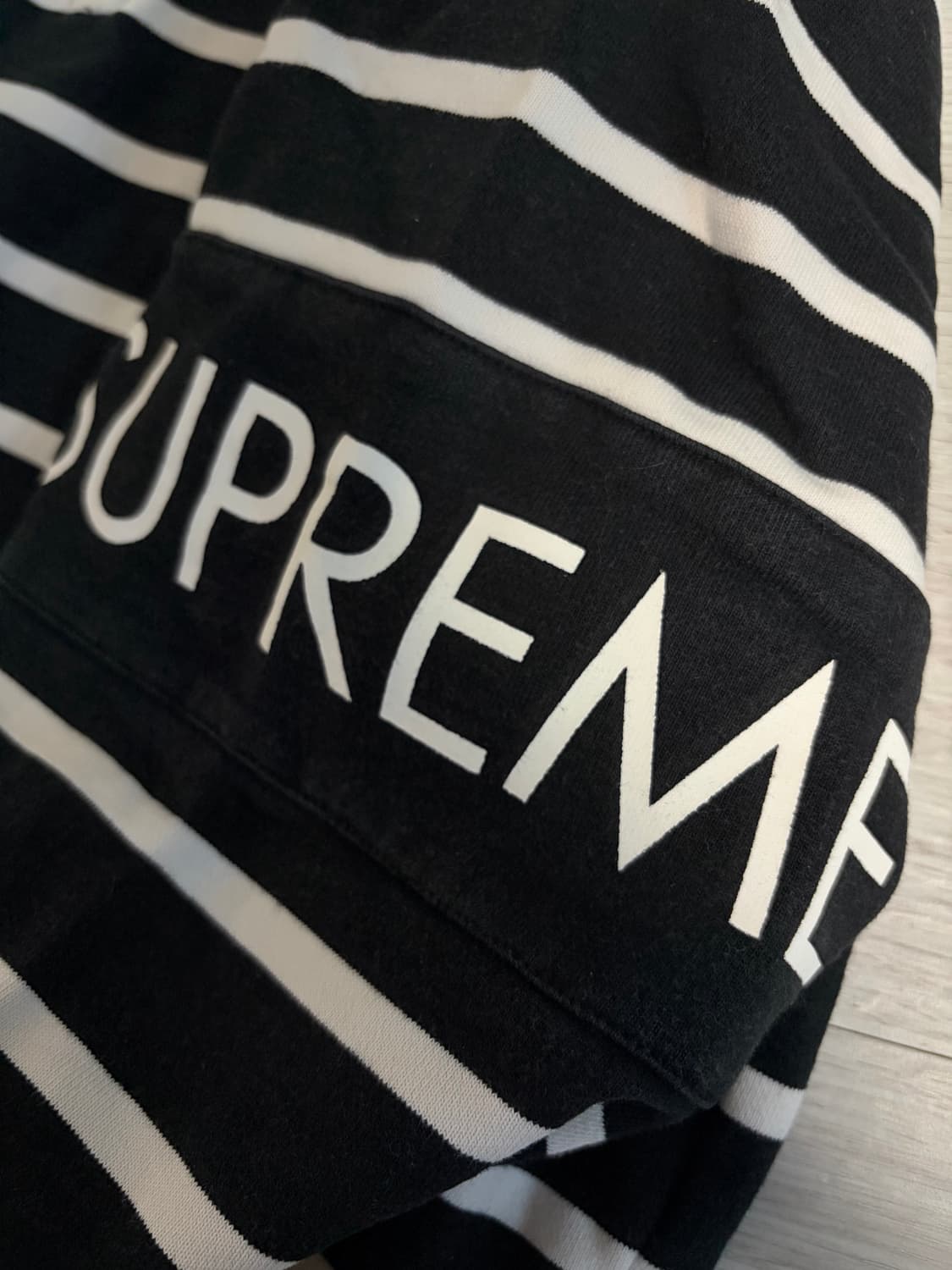 16FW 슈프림 스트라이프 반집업 상품이미지2