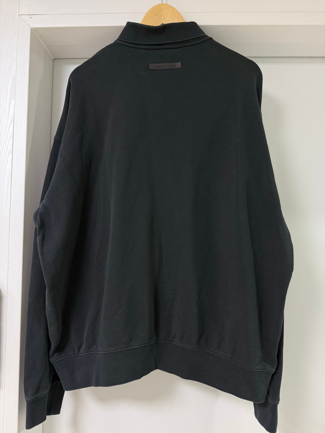 에센셜 맨투맨 M 상품이미지2