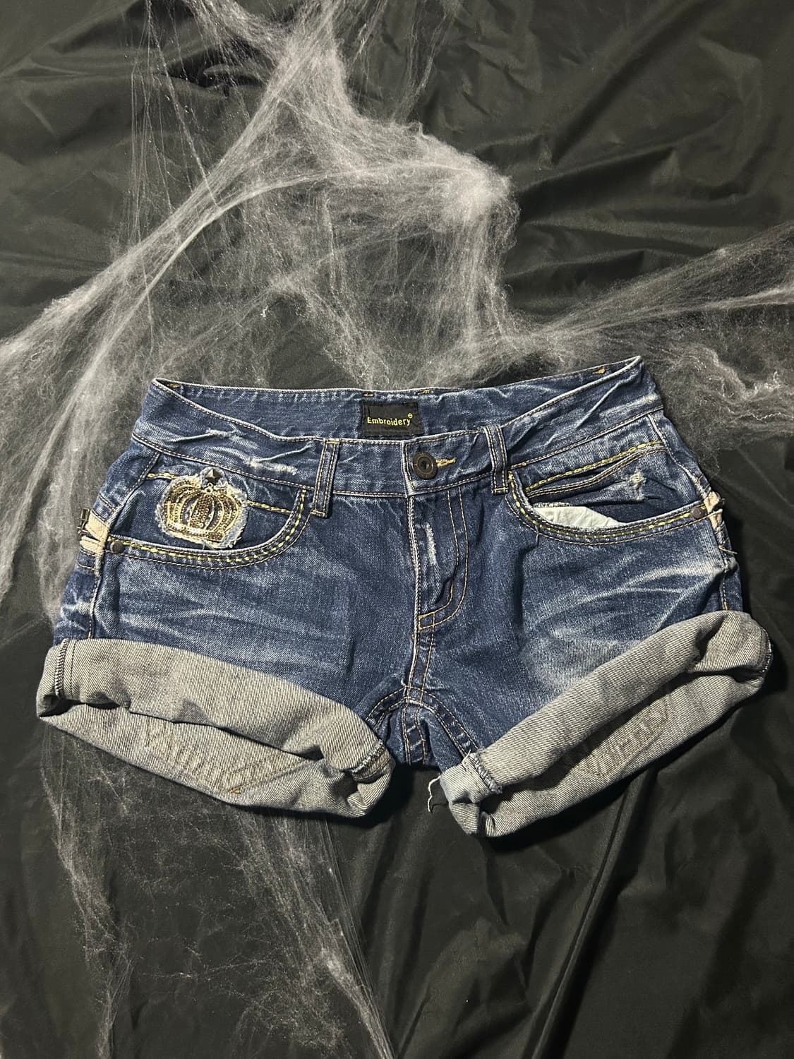 crown detailed denim shorts 상품이미지4