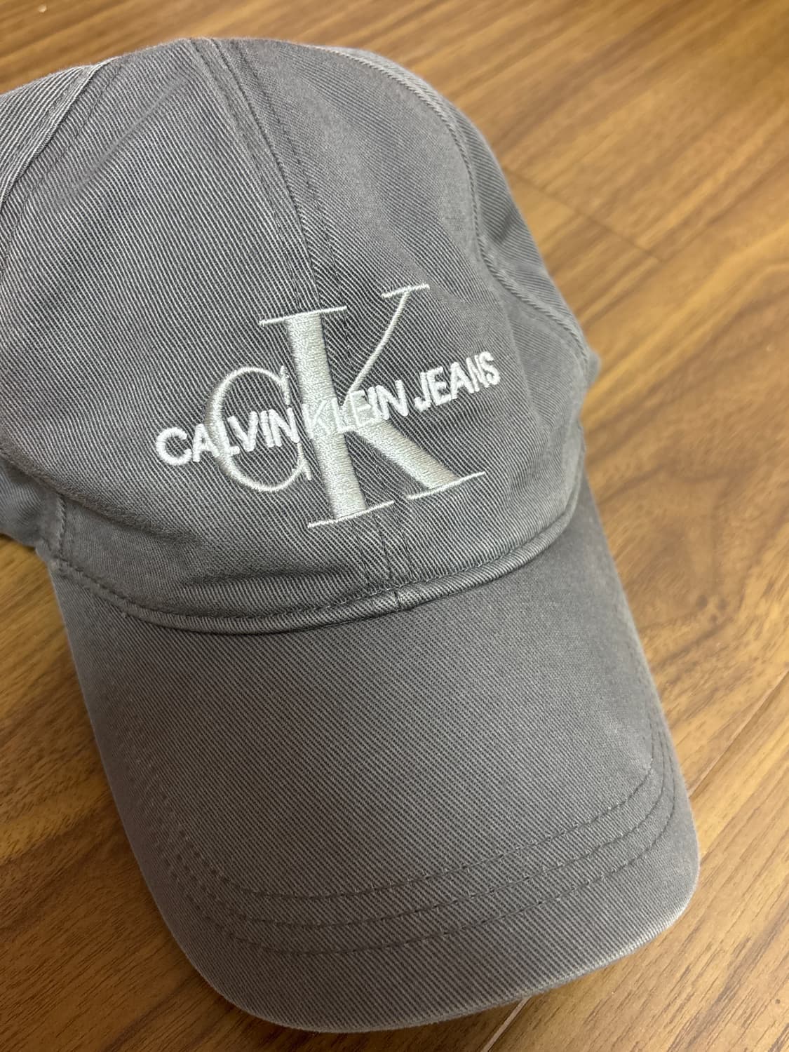 캘빈클라인 모자 그레이 상품이미지1
