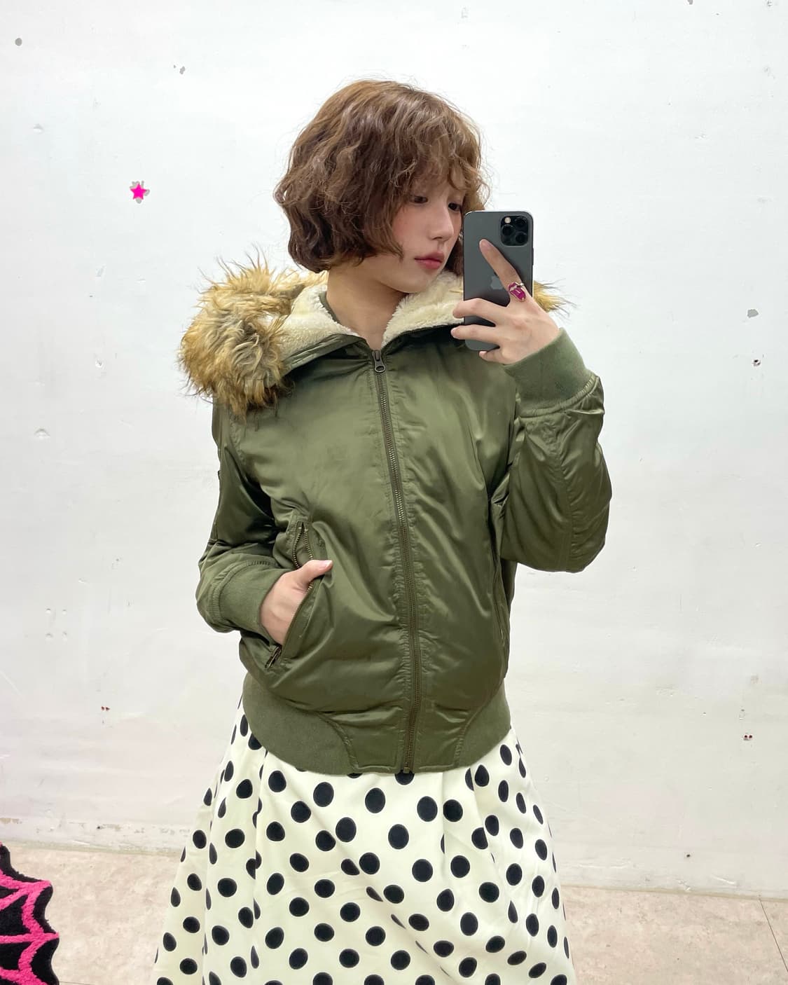 Glossy khaki big hoodie padded jacket  상품이미지1