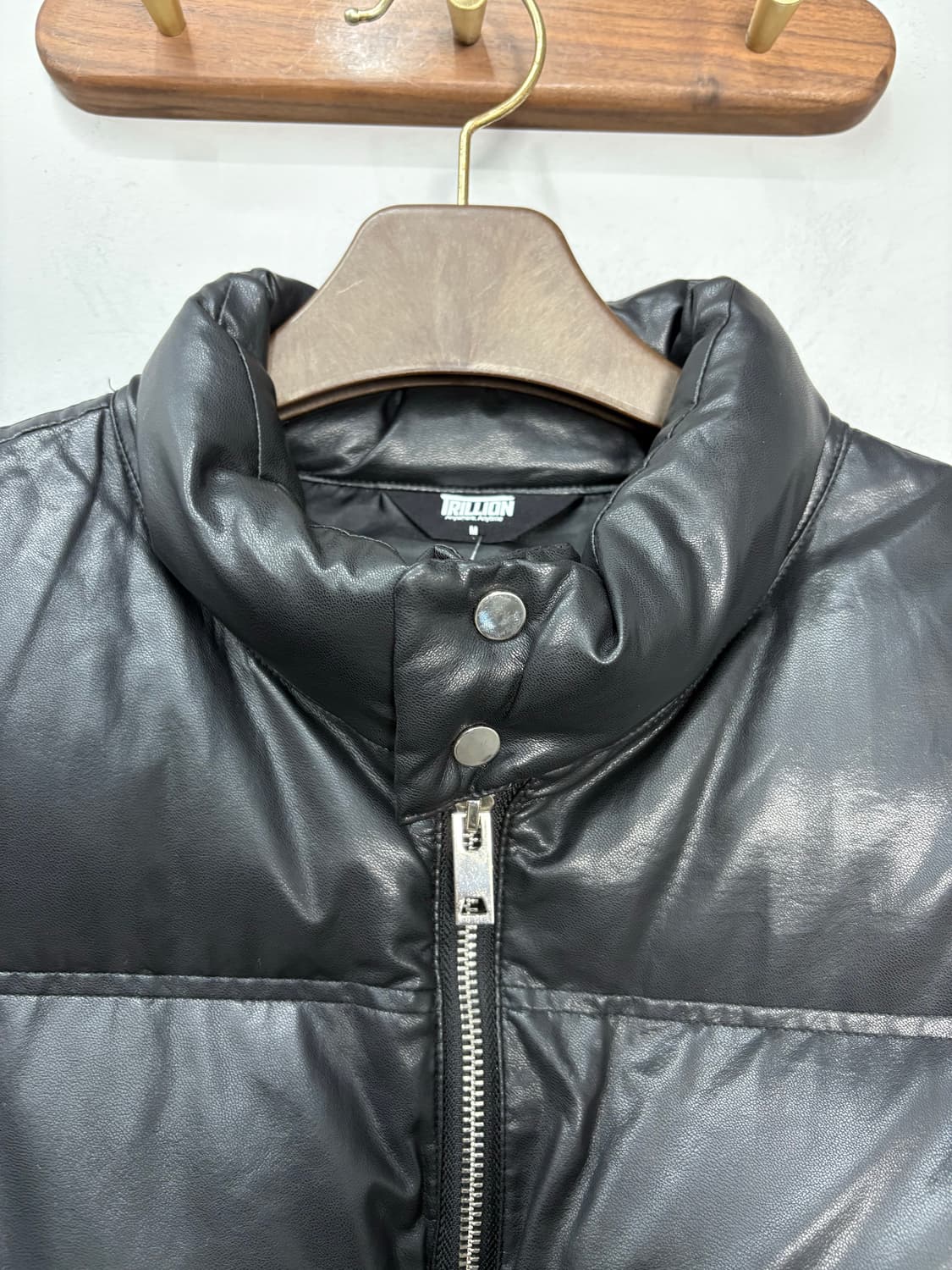 트릴리온 비건 레더 숏패딩 A3380 상품이미지3