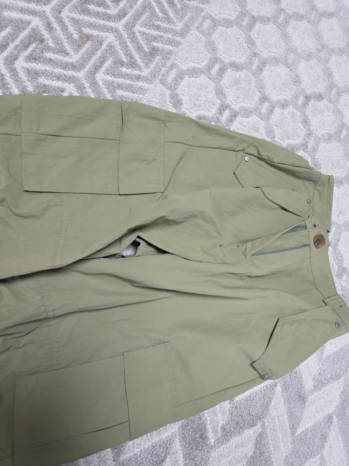 미드나잇무브
카키 카고 나일론 조거팬츠 상품이미지3