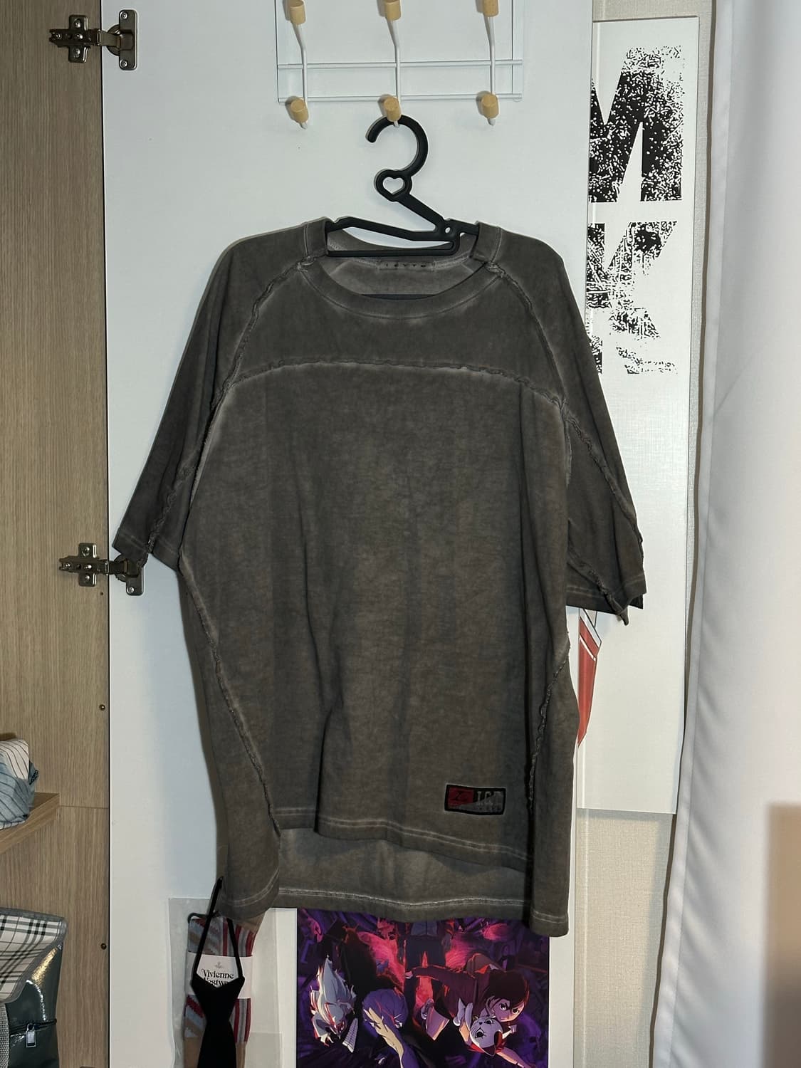 icyto 아이시토 로우 엣지컷 반팔티셔츠 차콜 색상 상품이미지2