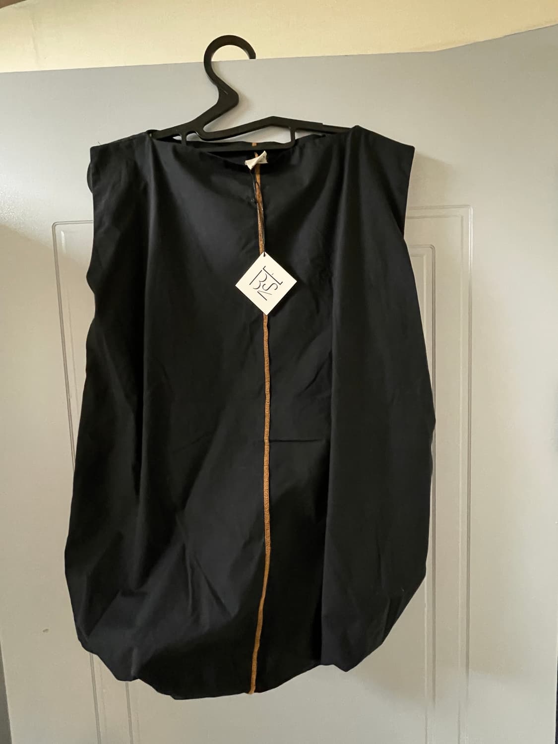 Baserange_Turn Top 상품이미지1