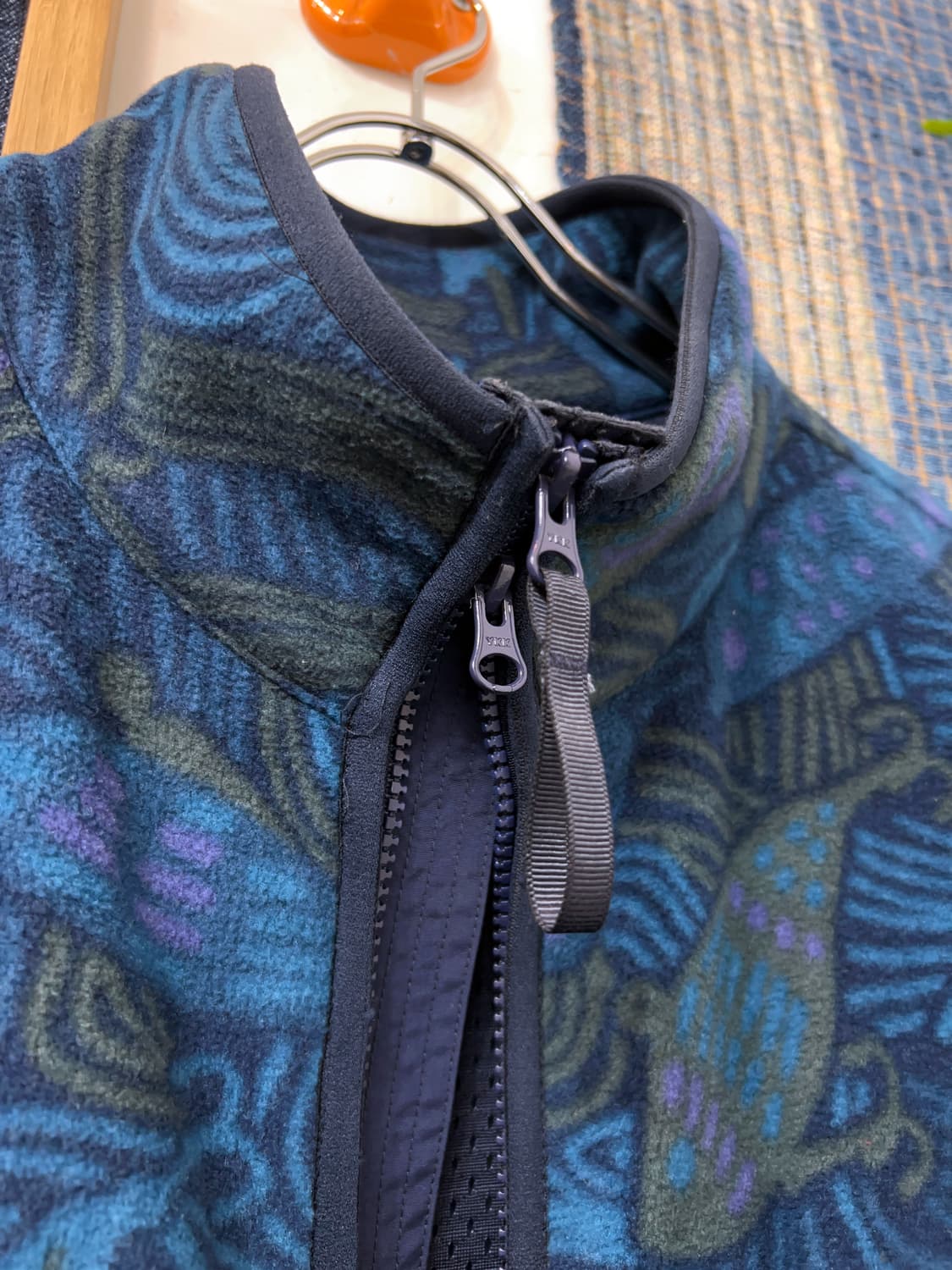 BEAMS × Columbia PFG Multi-Pocket  fleec 상품이미지4