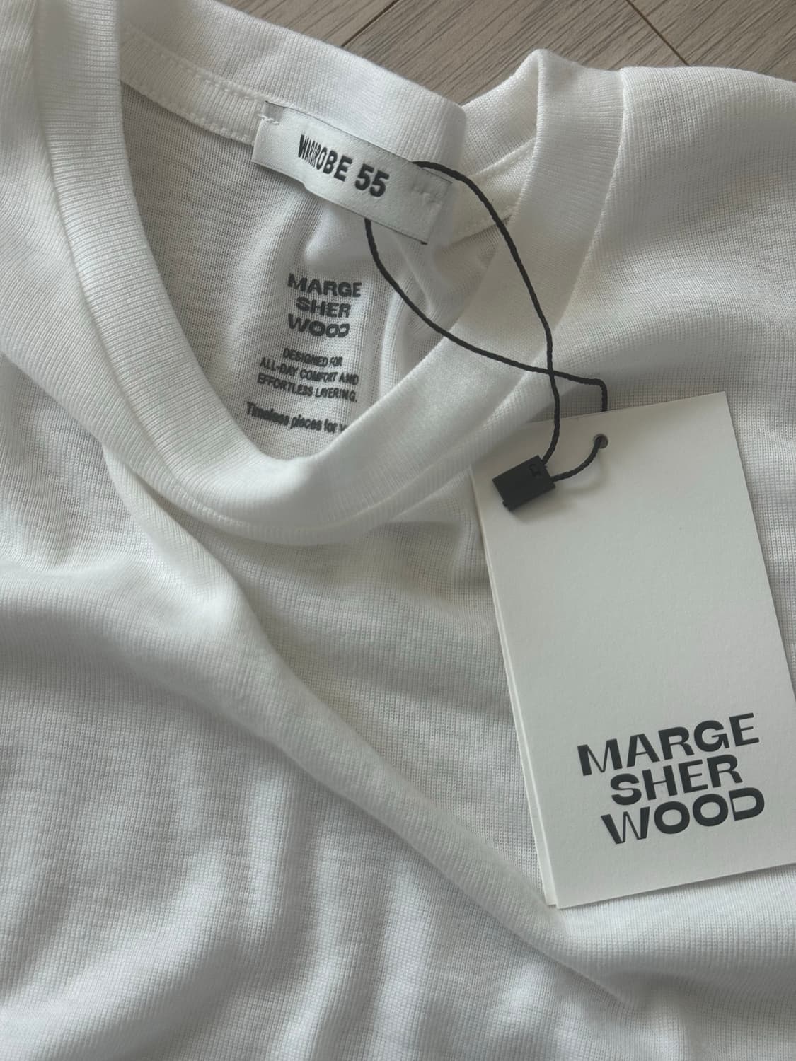 마지셔우드 화이트 티셔츠 상품이미지3