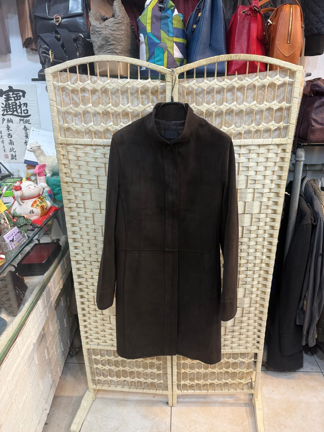 34/44-66 정품 로에베 스웨드가죽 코트 팝니다 상품이미지1