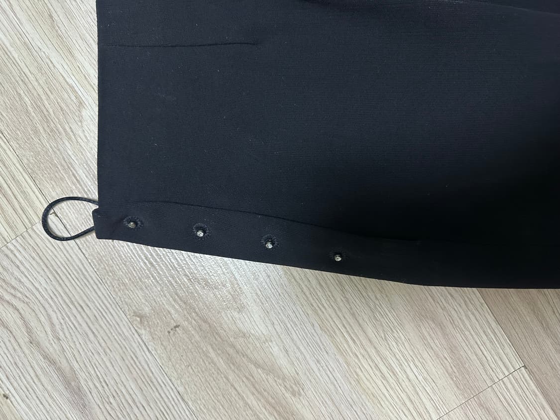 장 폴 고티에 큐빅 버튼 미디 블랙스커트 상품이미지6