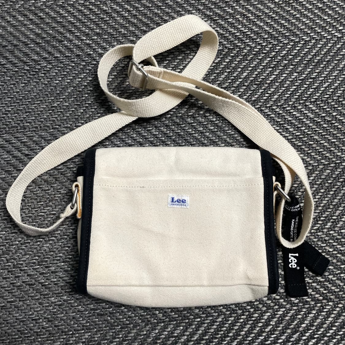 Lee 자수 이지 미니 크로스백 아이보리o 5333 상품이미지3