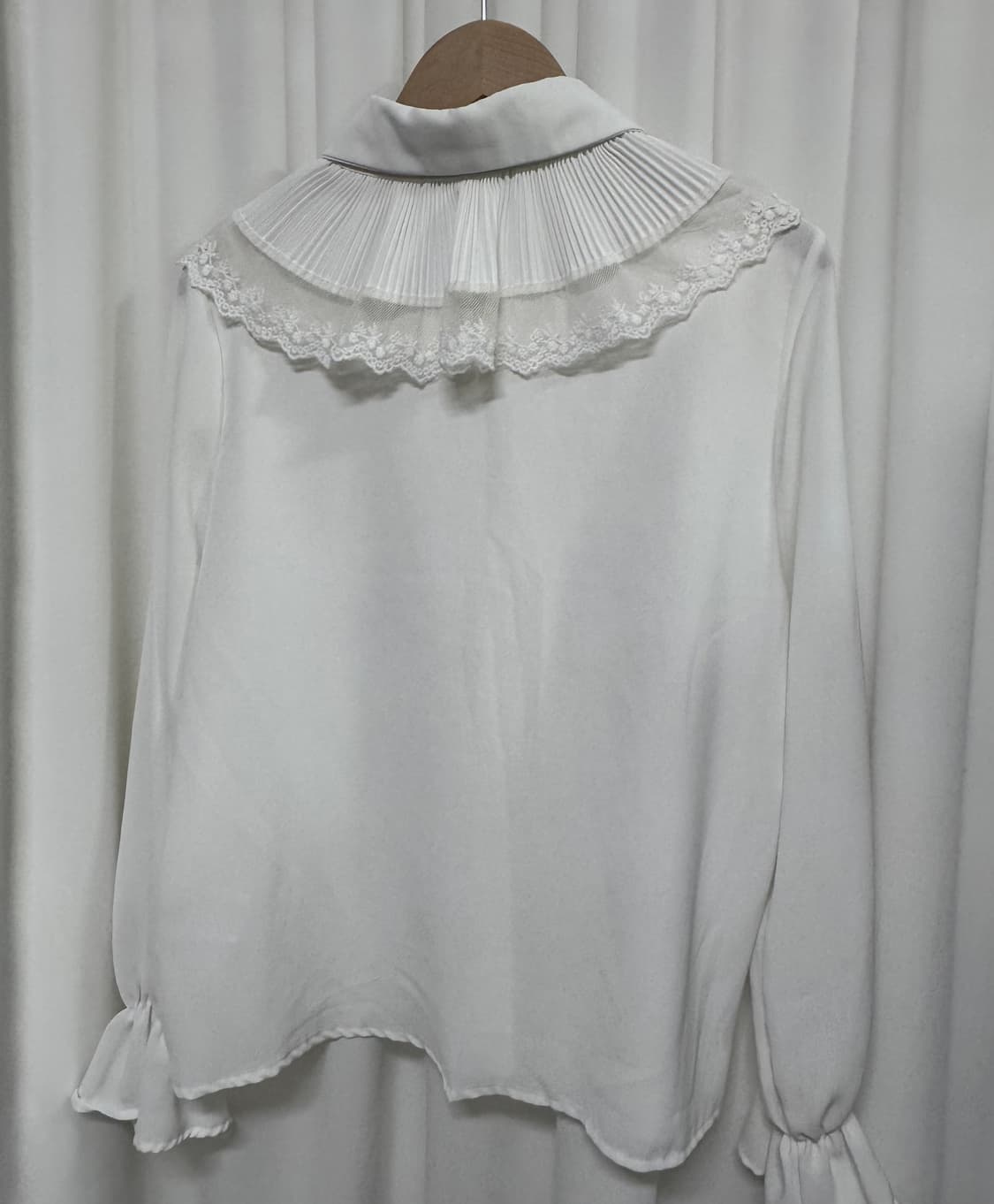 IFNE 화이트 레이스 프릴 블라우스 상품이미지9