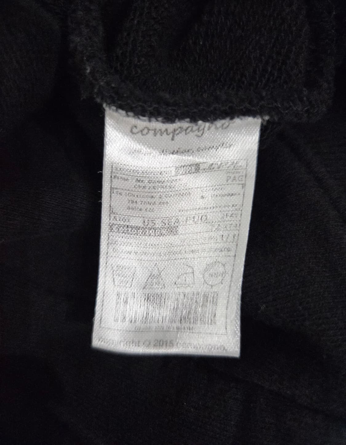 꼼파뇨(Compagno) 유니크 자수 블랙 맨투맨 상품이미지9