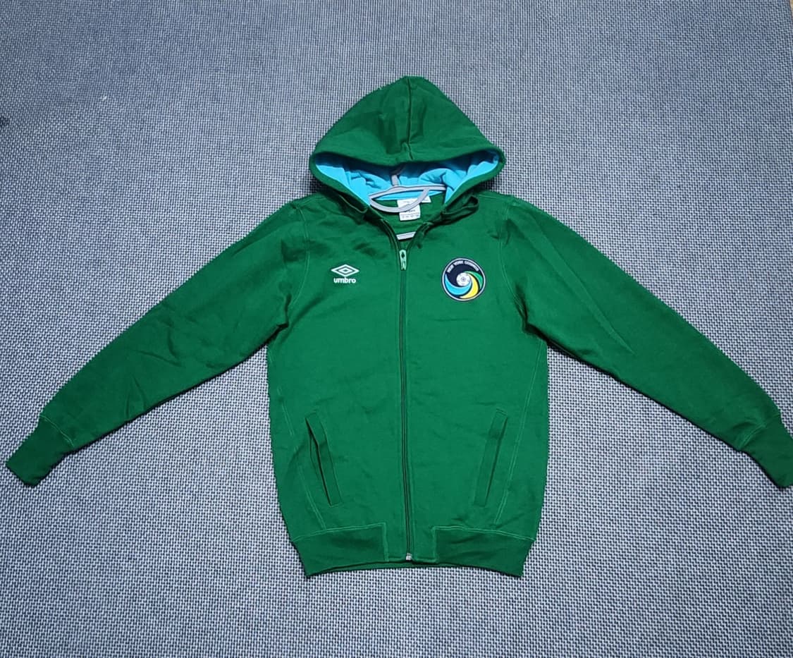 엄브로 뉴욕코스모스 후드집업 상품이미지1