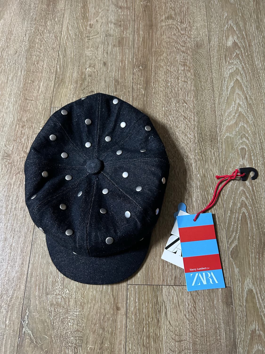 자라 해리램버트 스터드 캡 상품이미지1