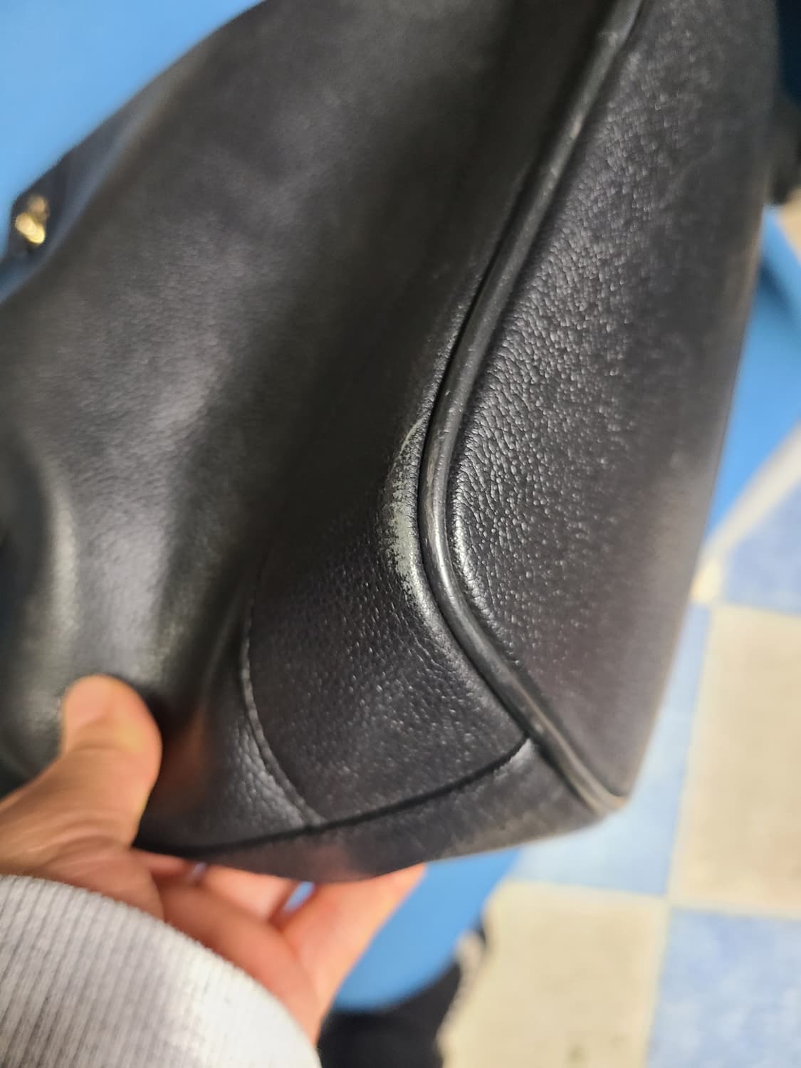 MCM 블랙 가죽 버킷백 상품이미지8