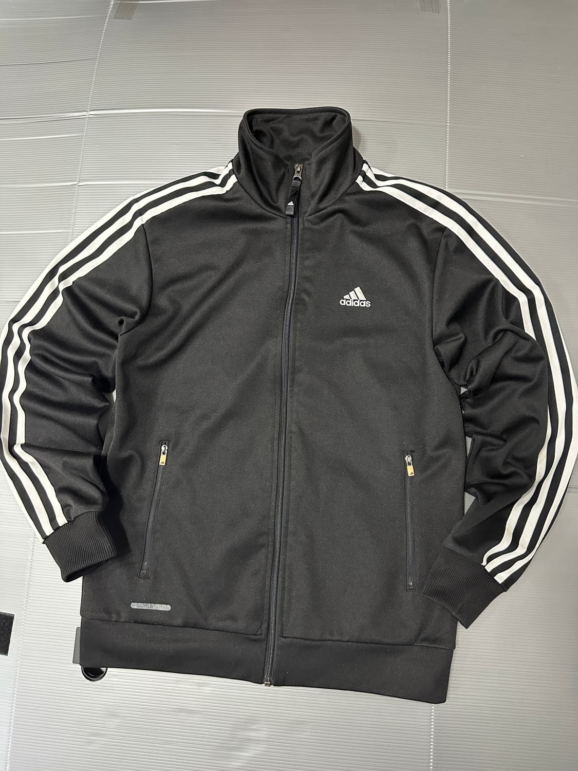 아디다스 로고 트랙탑 져지 블랙 95 상품이미지1