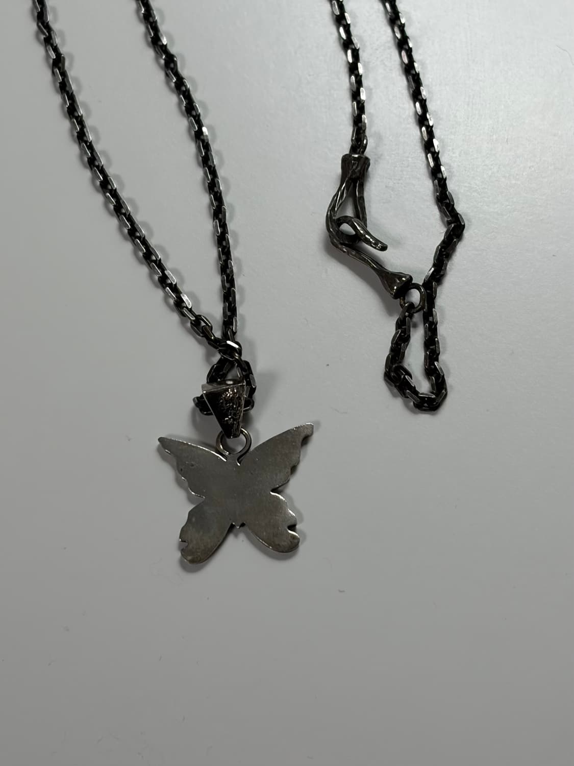 바호스튜디오 sharp butterfly necklace 상품이미지3
