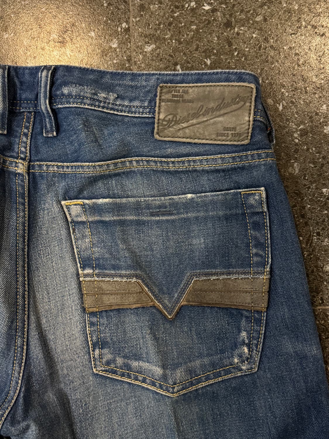 디젤 자티니 부츠컷 상품이미지1