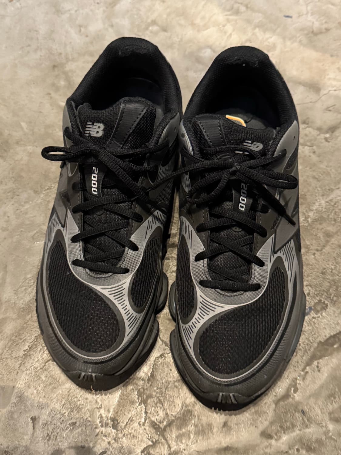 New Balance 뉴발란스 2000 블랙 / 285 상품이미지1